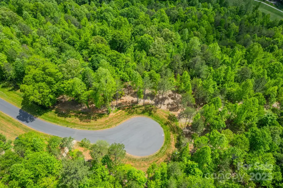 1063 Ventosa Drive, Denver, NC 28037 - Image #3