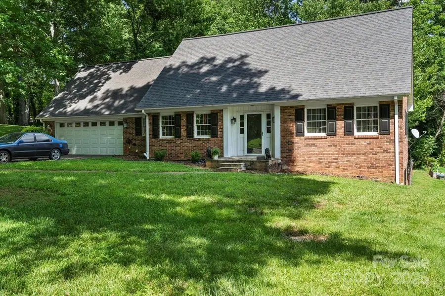 2701 Castes Drive, Pfafftown, NC 27040 - Image #3