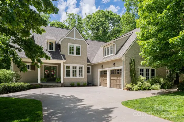 20 East Owl Creek Lane, Fairview, NC 28730