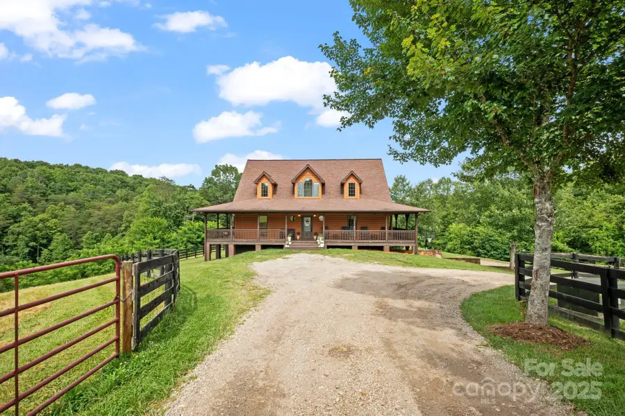 6500 Duck Creek Road, Lenoir, NC 28645 - Image #2