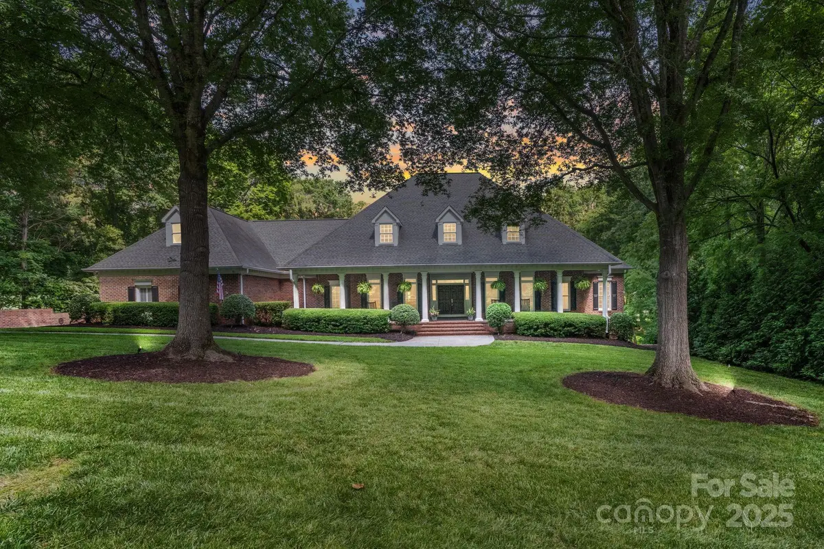 4920 Parview Drive S, Charlotte, NC 28226 - #1