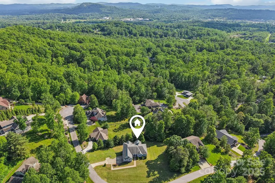 150 Baton Lane, Hendersonville, NC 28792 - Image #3