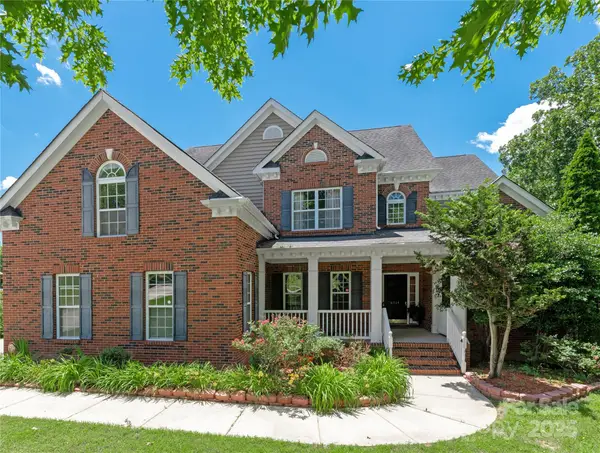 8914 Landsdowne Avenue, Harrisburg, NC 28075