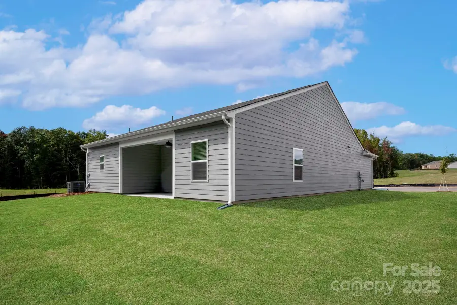 7121 Jerimoth Drive, Charlotte, NC 28215 - Image #2