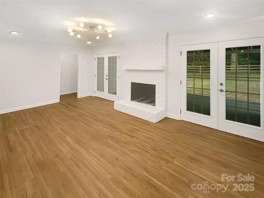 1212 Beechdale Drive, Charlotte, NC 28212 - Image #3