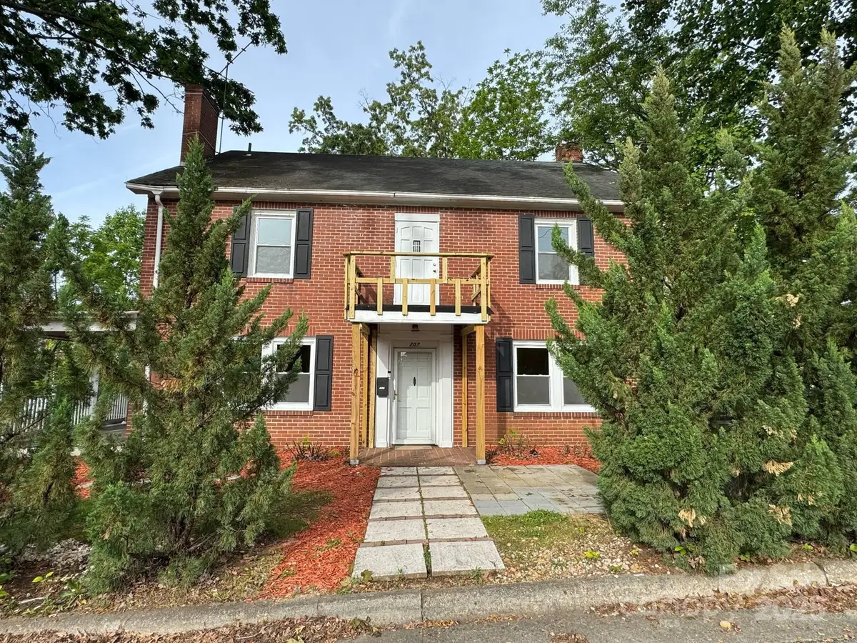 207 Ridge Street Nw, Lenoir, NC 28645 - #1