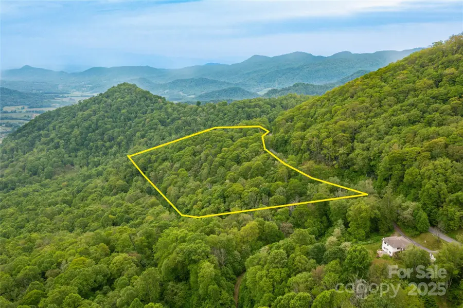 999 Mount Soma Boulevard, Clyde, NC 28721 - Image #2