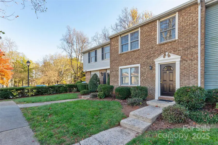 9464 Lexington Circle #B, Charlotte, NC 28213 - Image #2