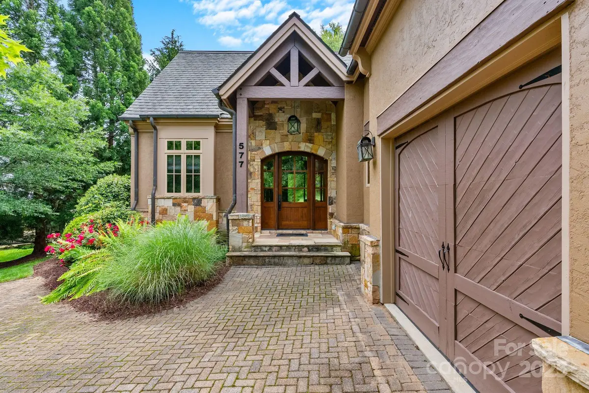 577 Walnut Valley Parkway, Arden, NC 28704 - Image #1