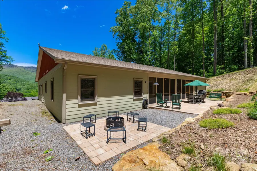33 Freedom Drive, Waynesville, NC 28786 - Image #3