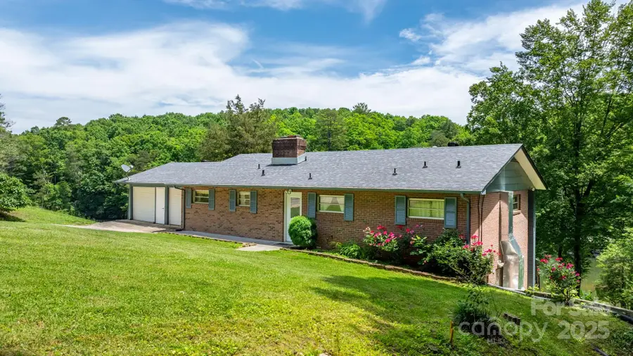 6256 Monford Drive, Conover, NC 28613 - Image #2