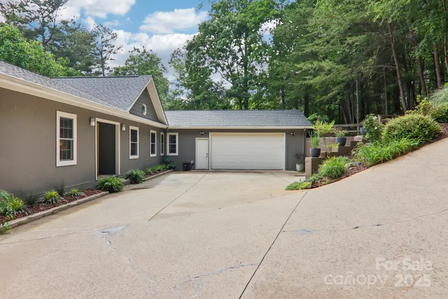 17 Azalea Terrace, Asheville, NC 28803 - Image #2