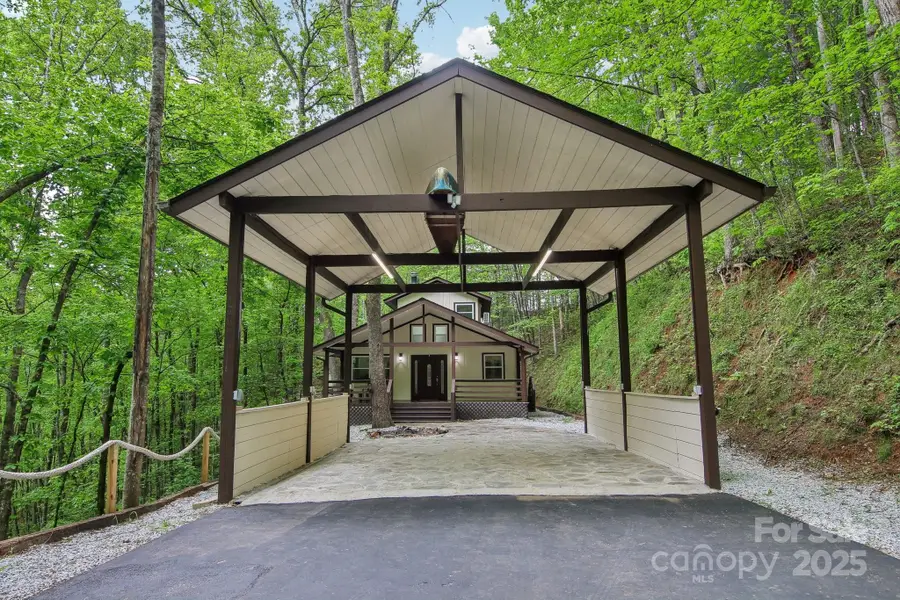291 Dills Road, Bryson City, NC 28713 - Image #3