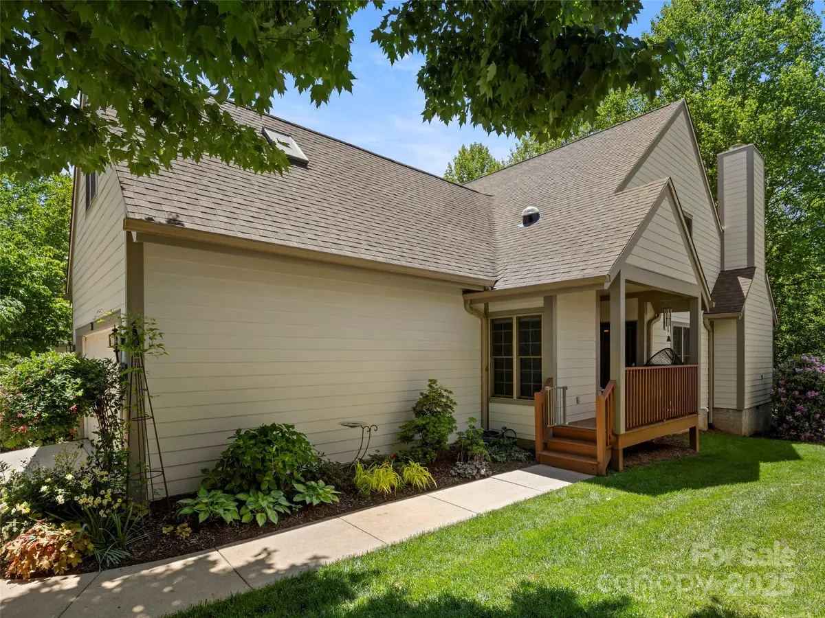 42 Pinnacle Point Drive, Asheville, NC 28805 - Image #1