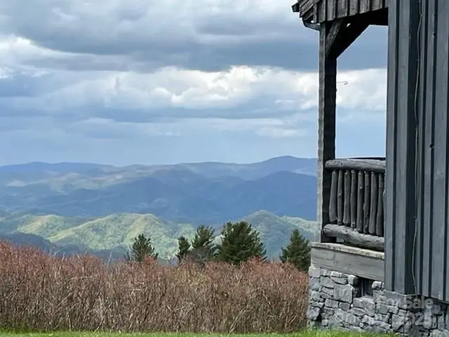 143 Daniel Boone Trail, Burnsville, NC 28714 - Image #1