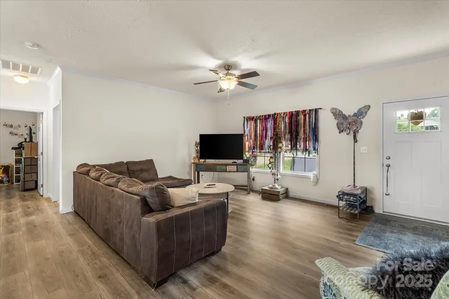 113 Robinette Lane, Statesville, NC 28625 - Image #2