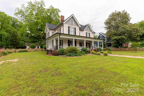 7 Kings Mountain Street, York, SC 29745