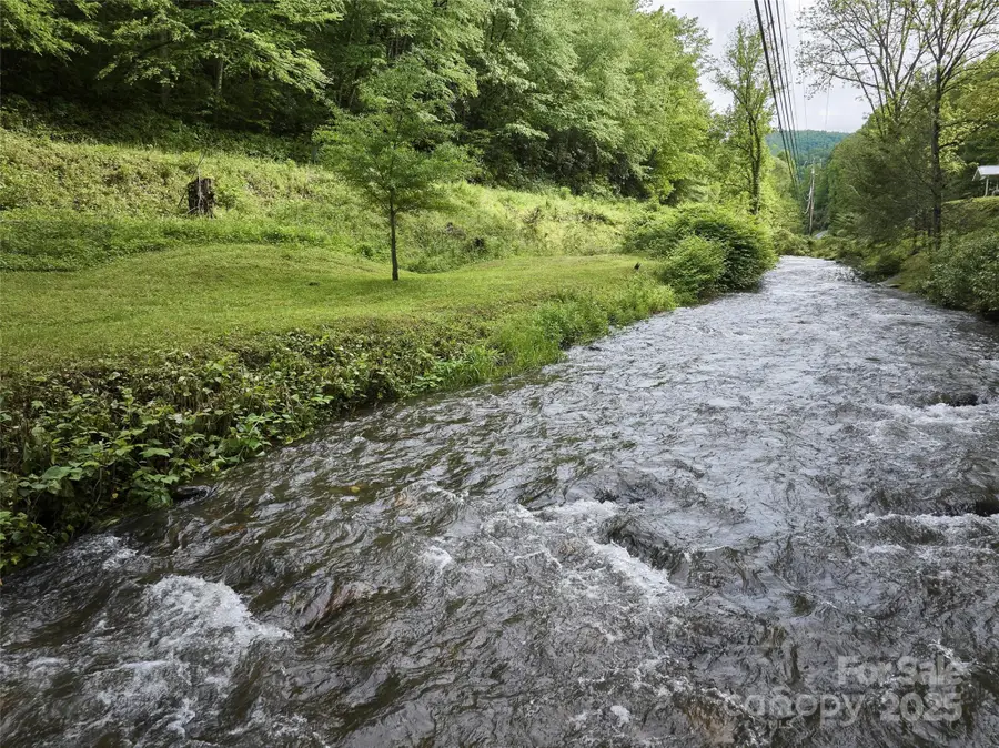 210 Conleys Creek Road, Whittier, NC 28789 - Image #2