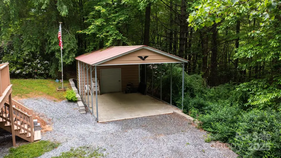 350 Stagecoach Road, Zirconia, NC 28790 - Image #2