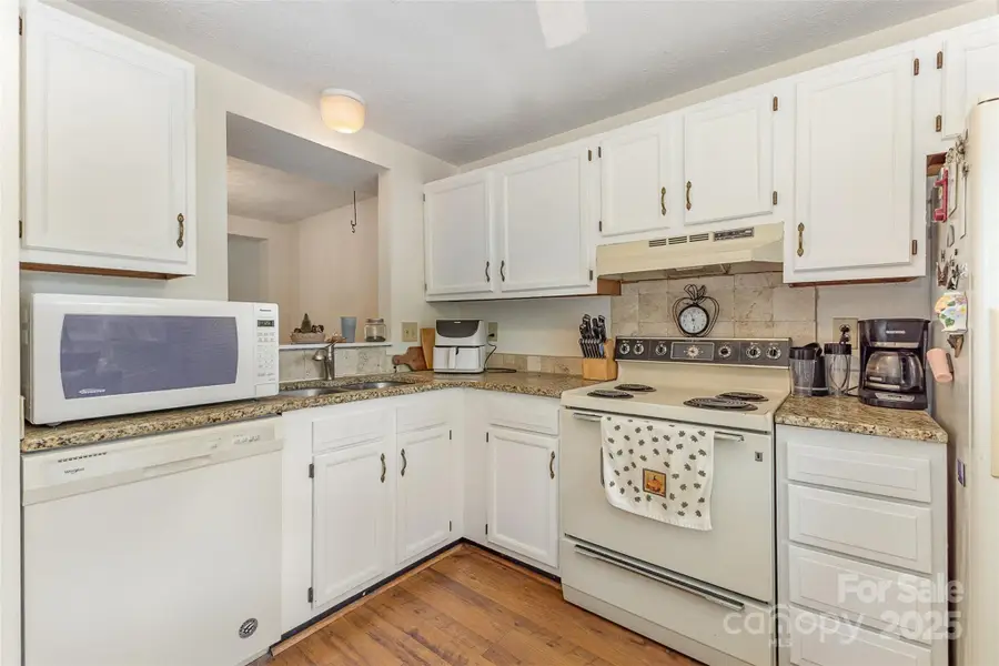 7304 Pebblestone Drive, Charlotte, NC 28212 - Image #3