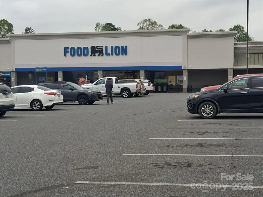 2320 Magnolia Place #11, Morganton, NC 28655 - Image #2