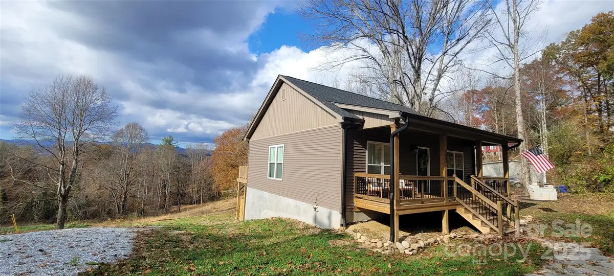 132 Connestee Road, Brevard, NC 28712 - Image #1