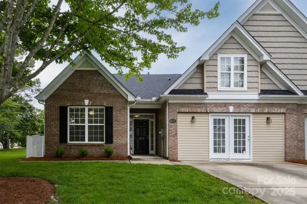 4637 Willow Glen Road, Harrisburg, NC 28075