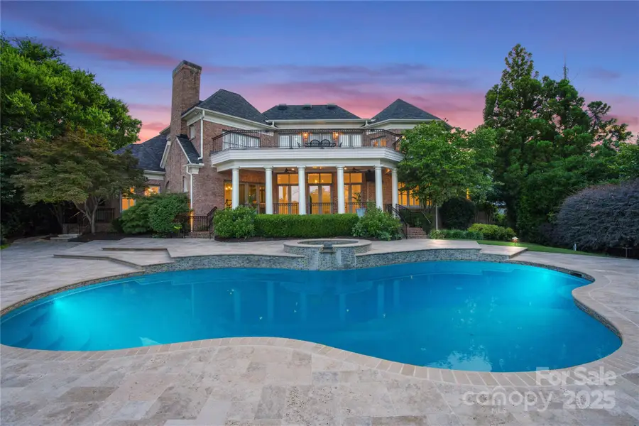 8721 Lake Challis Lane, Charlotte, NC 28226 - Image #2