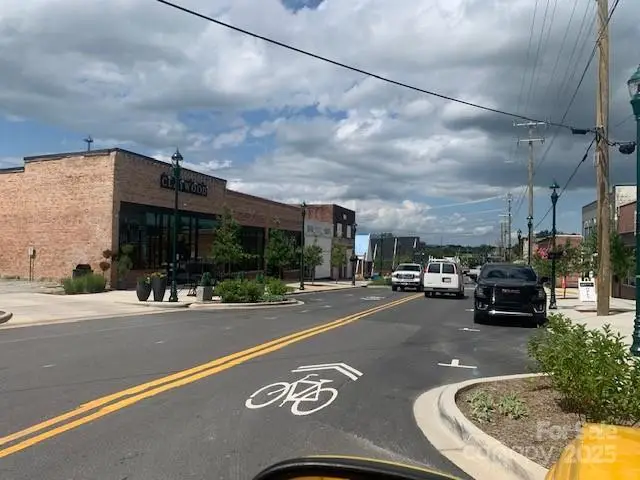 3.02AC 9th Avenue E, Hendersonville, NC 28792 - Image #3