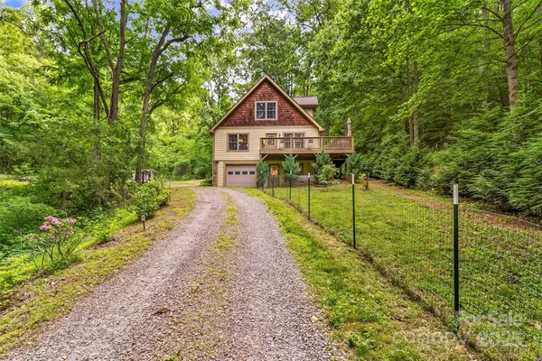 32 Evita Cove Road, Weaverville, NC 28787