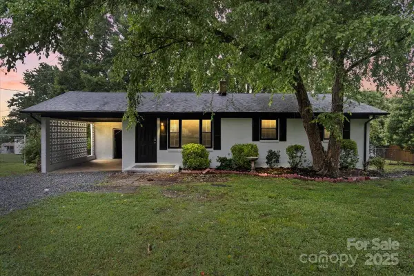 818 Stowe Lane, Gastonia, NC 28056