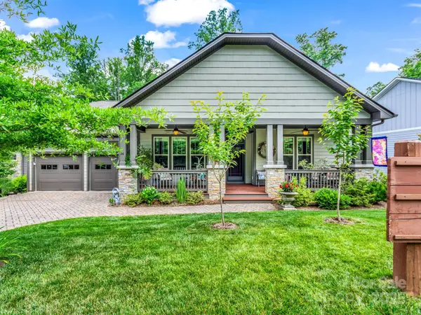 26 Balsam High Road, Biltmore Lake, NC 28715