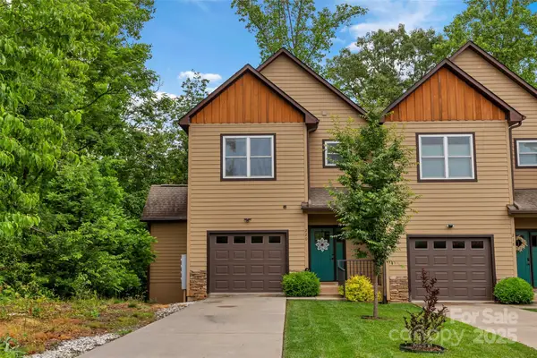 220 Rainbow Terrace, Black Mountain, NC 28711