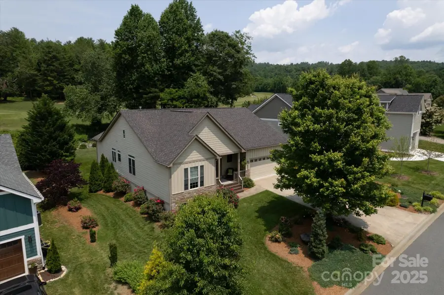 91 Triple Fairways Drive, Hendersonville, NC 28739 - Image #2