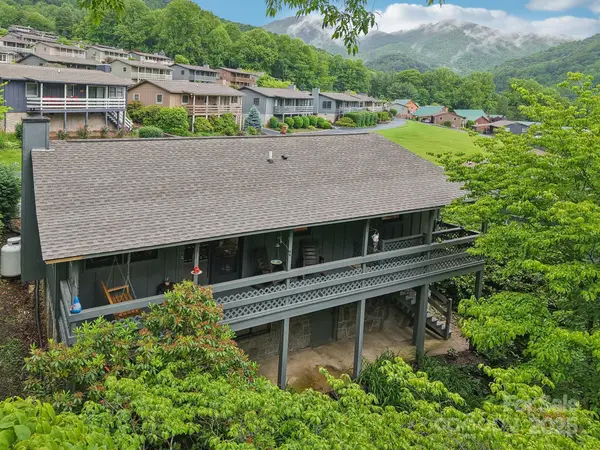418 Stoney Ridge Loop, Maggie Valley, NC 28751