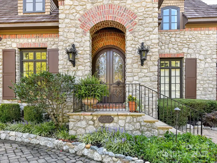 2240 La Maison Drive, Charlotte, NC 28226 - Image #3