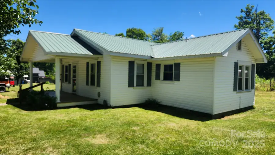 85 Oshea Lane, Waynesville, NC 28786 - Image #2