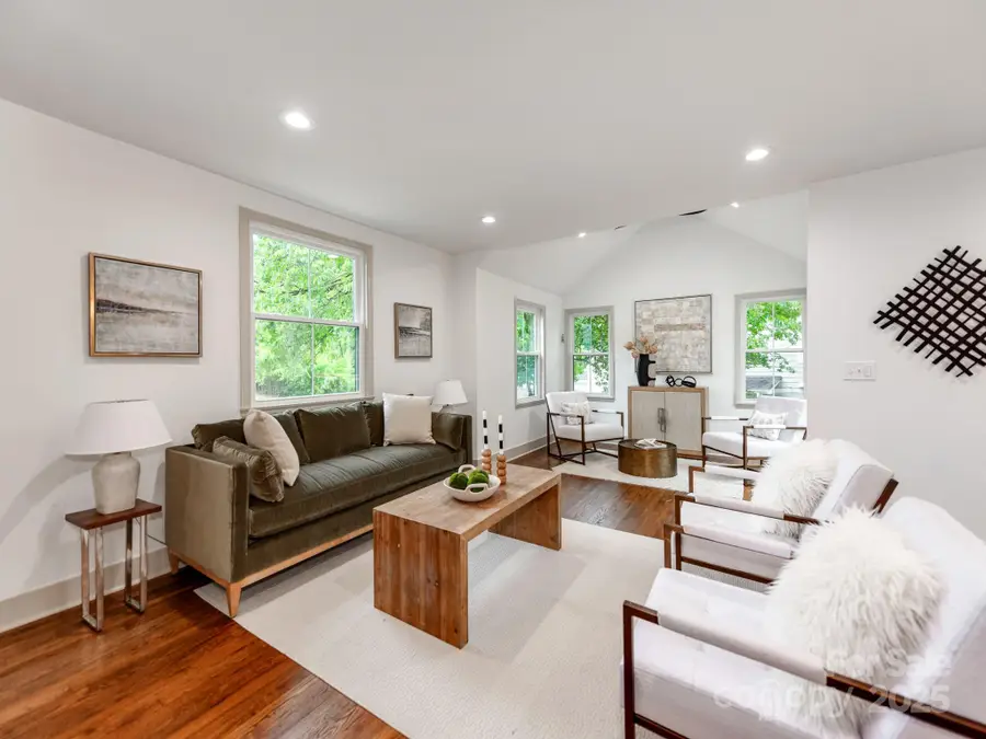 2114 Thurmond Place, Charlotte, NC 28205 - Image #3