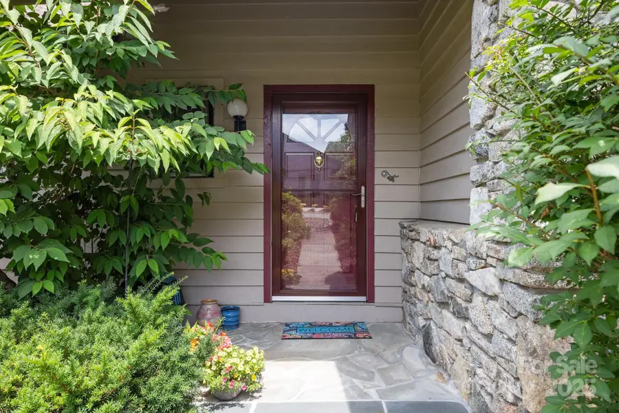 4 Zachary Ridge Road, Asheville, NC 28804 - Image #3