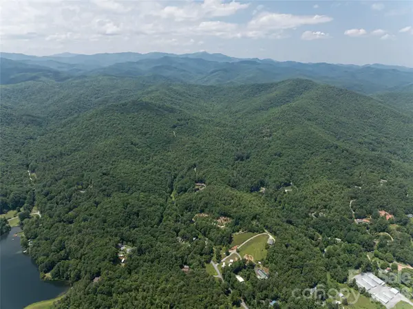 1000 Sutton Creek Road, Pisgah Forest, NC 28768