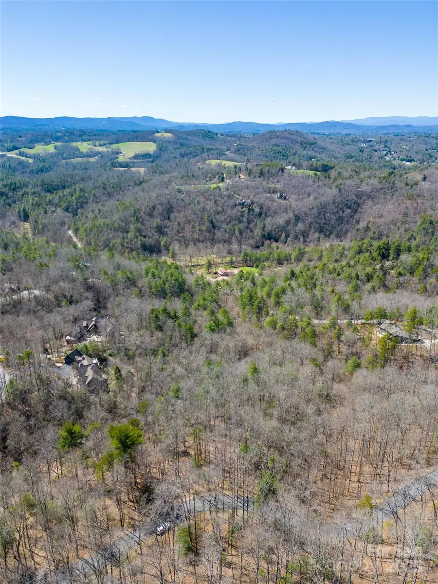 132 Overlook Park Drive #51, Hendersonville, NC 28792 - Image #2