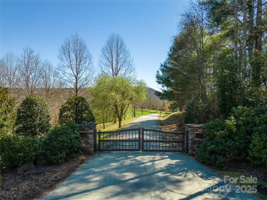 132 Overlook Park Drive #51, Hendersonville, NC 28792 - Image #3