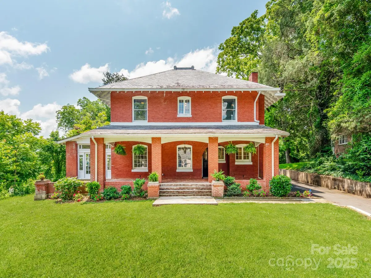 128 W End Street, Chester, SC 29706 - #1