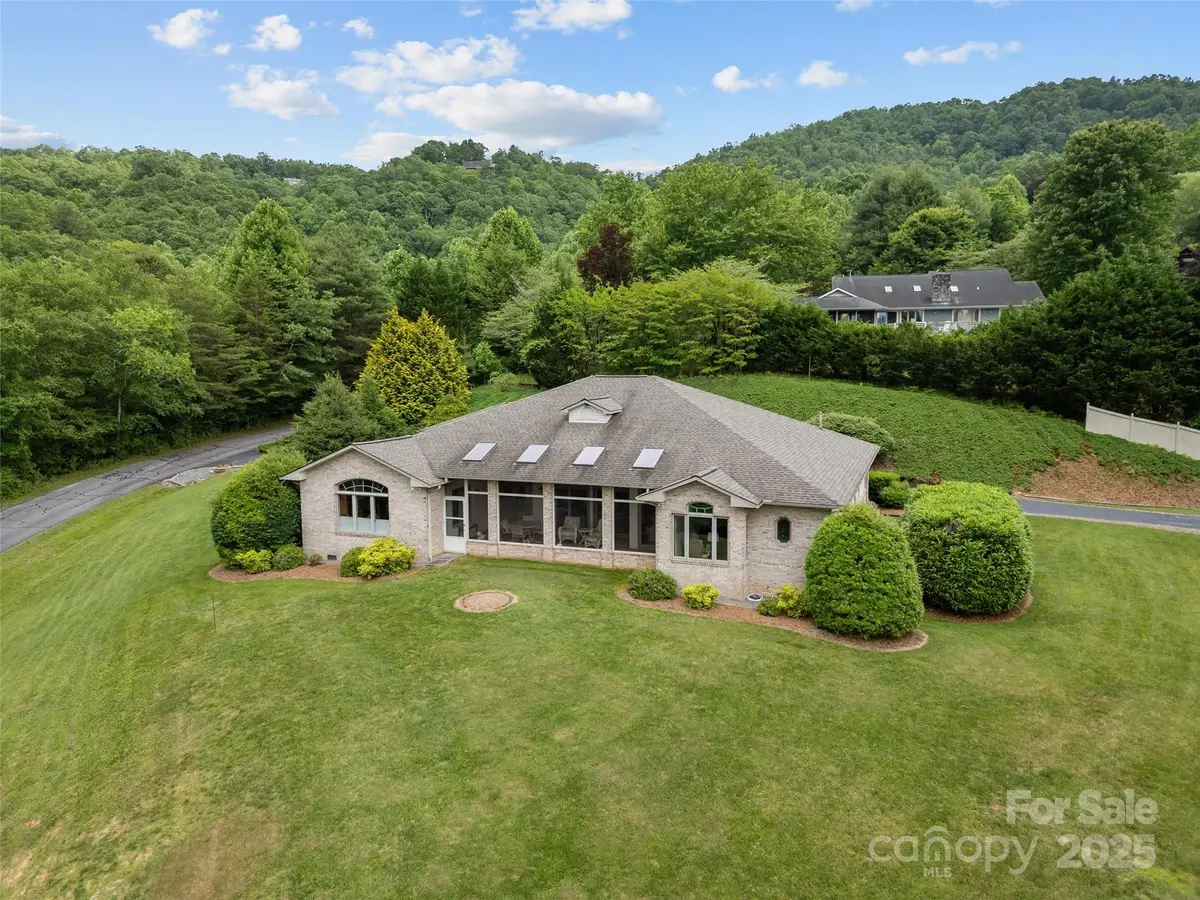 110 Walnut Hills Drive, Brevard, NC 28712 - Image #1