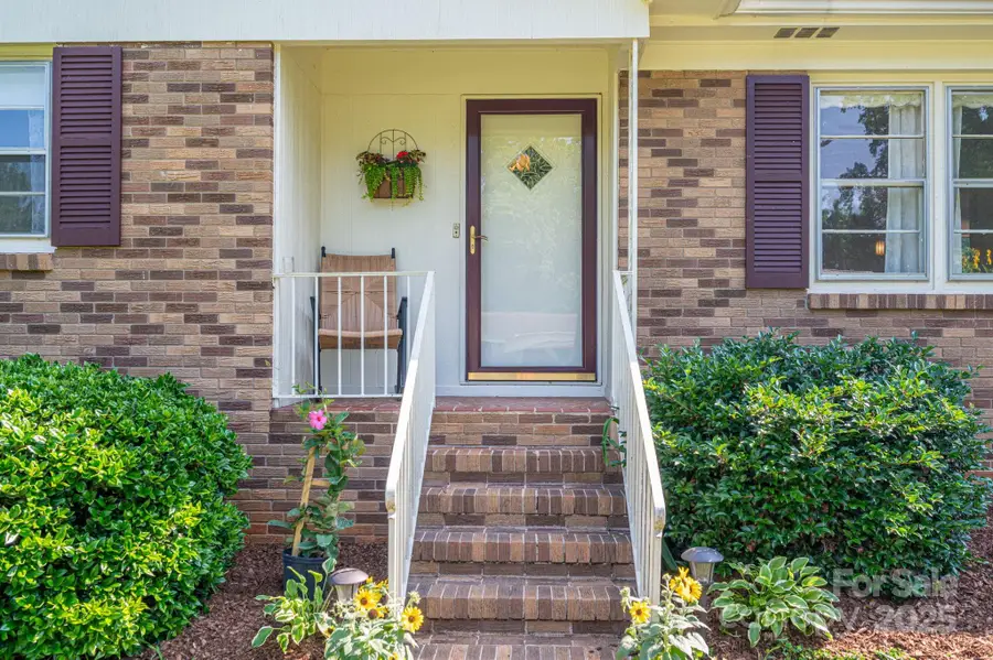 810 Surry Drive, Shelby, NC 28152 - Image #3