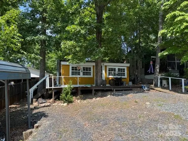 120 Starboard Trail, Mount Gilead, NC 27306