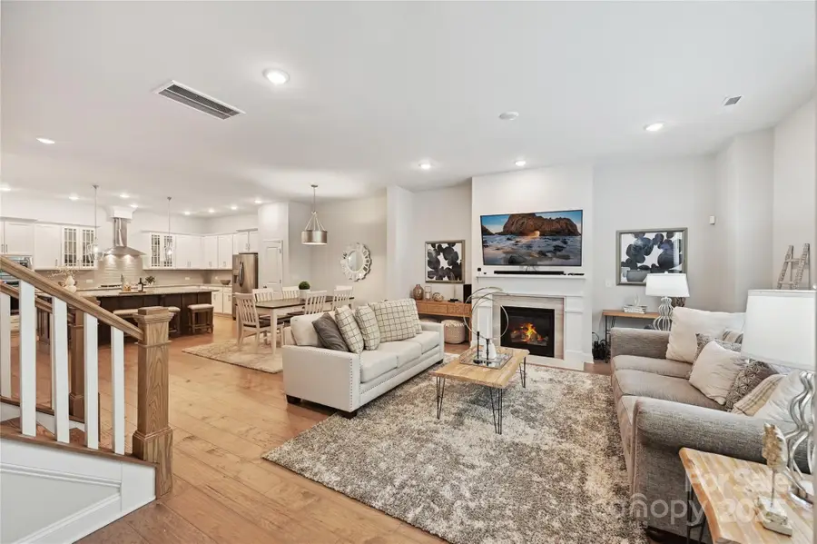 10022 Wayfair Meadow Court, Charlotte, NC 28277 - Image #3