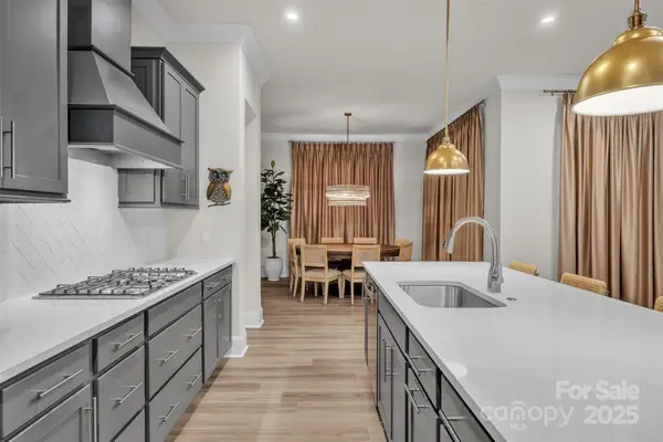 513 Meadow Ridge Drive, Belmont, NC 28012