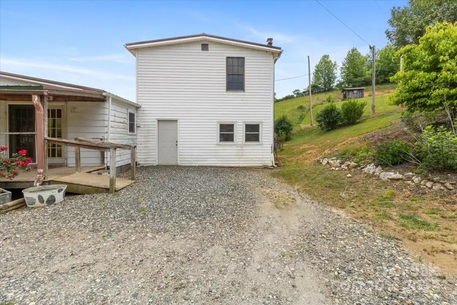 461 Tweed Road, Marshall, NC 28753 - Image #3
