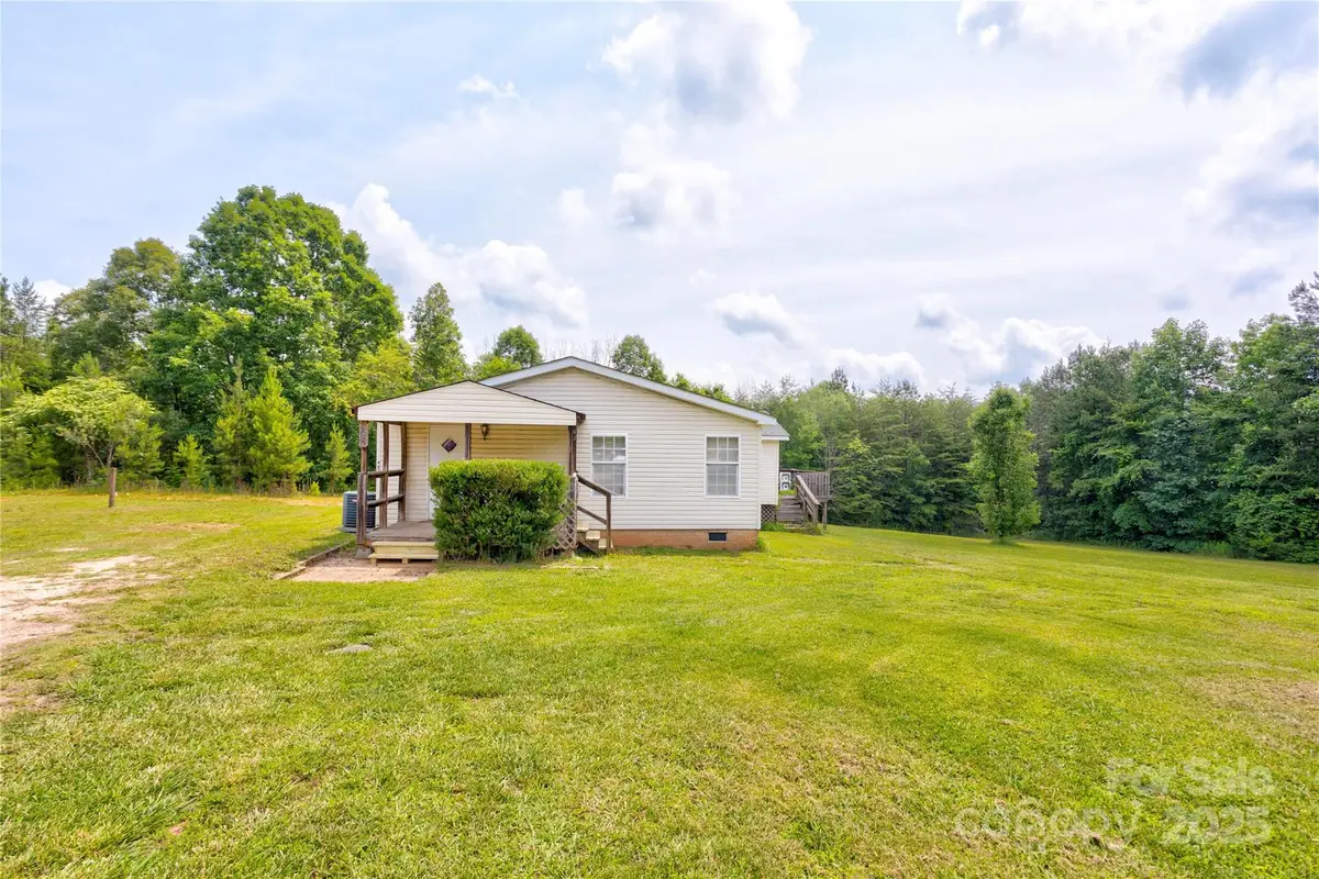 4630 Irish Potato Road, Kannapolis, NC 28083 - Image #1